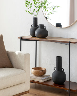 Surya Acanceh CCH-001 Black Style Shot Feature