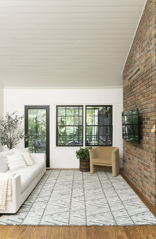 Nourison Colorado CLR01 Grey White Area Rug Room Image Feature