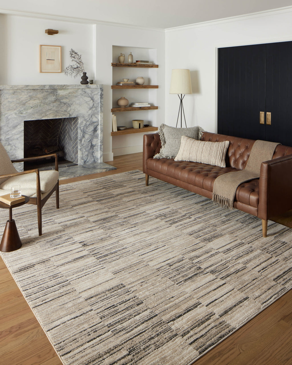 Loloi II Darby DAR-01 Charcoal/Sand Area Rug Lifestyle Image Feature