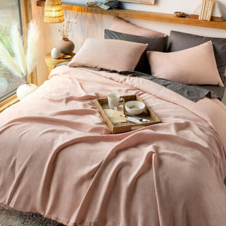 Livabliss Dawson DAW-2005 Dusty Pink Bedding Style Shot Feature