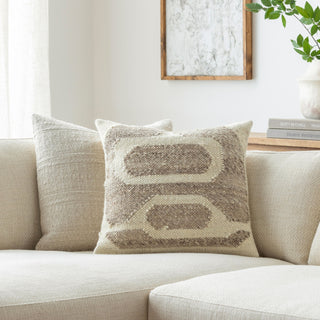 Surya Deccan Traps DTP-003 Beige Style Shot Feature