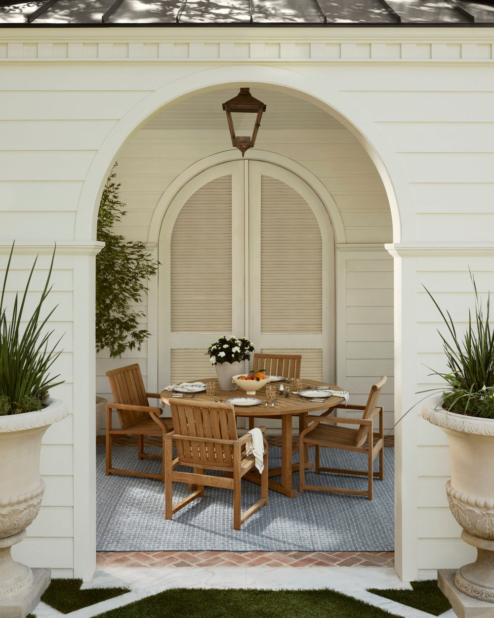 Loloi Duncan DUN-01 Sky Area Rug Lifestyle Image Feature