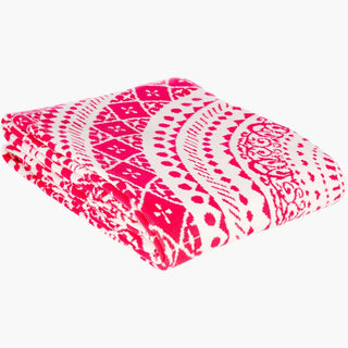 Surya Ekena EKN-1002 Red Throw 
