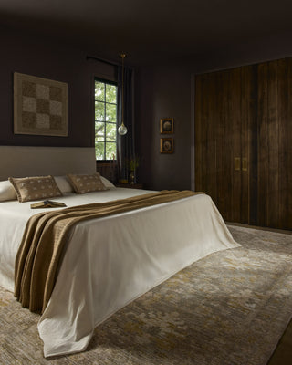 Loloi Elora ELR-04 Bark / Spice Area Rug Lifestyle Image Feature