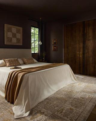 Loloi Elora ELR-07 Mushroom / Ochre Area Rug Lifestyle Image Feature
