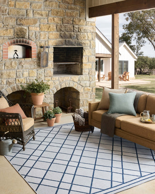 Loloi Easton ESN-08 Ivory / Denim Area Rug Lifestyle Image Feature
