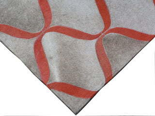Exquisite Rugs Natural Hide 2136 Silver/Terracota Area Rug Corner Image