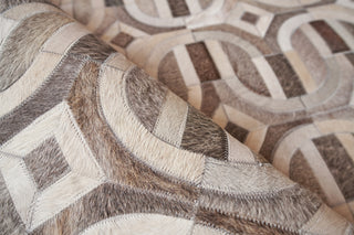 Exquisite Rugs Natural Hide 2140 Medium Gray/Ivory Area Rug Pile Image