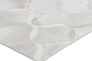 Exquisite Rugs Natural Hide 2150 Ivory Area Rug Corner Image