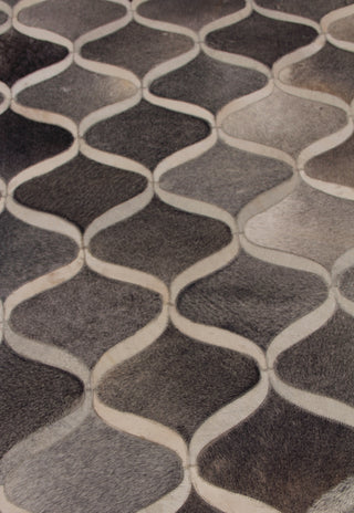 Exquisite Rugs Natural Hide 2152 Dark Gray/Multi Area Rug Lifestyle Image Feature