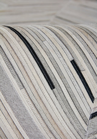 Exquisite Rugs Natural Hide 2163 Silver/Blue Area Rug Pile Image