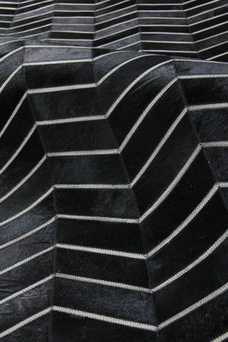 Exquisite Rugs Natural Hide 2164 Black/Ivory Area Rug Pile Image