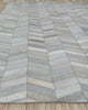 Exquisite Rugs Natural Hide 2165 Gray/Ivory Area Rug Closeup Image