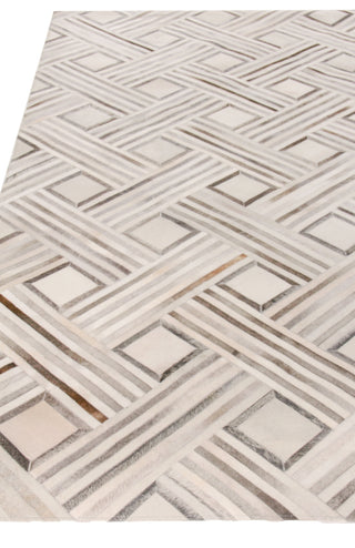 Exquisite Rugs Natural Hide 2166 Silver/Ivory Area Rug Closeup Image