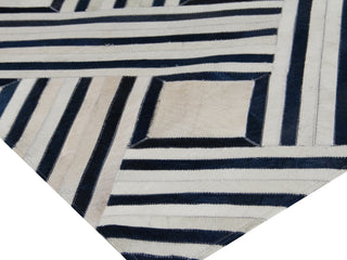 Exquisite Rugs Natural Hide 2167 Ivory/Blue/Multi Area Rug Corner Image