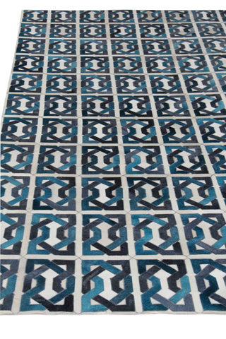 Exquisite Rugs Natural Hide 2169 Ivory/Navy/Medium Blue Area Rug Closeup Image