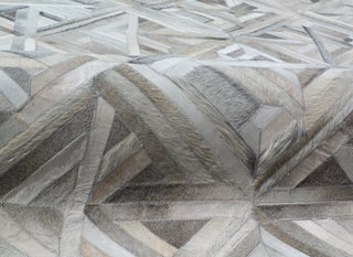 Exquisite Rugs Natural Hide 2172 Silver/Multi Area Rug Lifestyle Image Feature