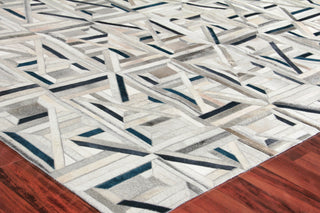 Exquisite Rugs Natural Hide 2173 Silver/Blue Area Rug Corner Image