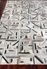 Exquisite Rugs Natural Hide 2173 Silver/Blue Area Rug Closeup Image