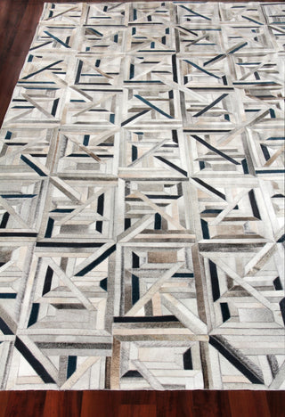 Exquisite Rugs Natural Hide 2173 Silver/Blue Area Rug Closeup Image