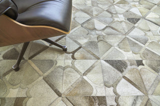 Exquisite Rugs Natural Hide 2175 Gray Area Rug Lifestyle Image Feature