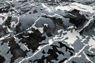 Exquisite Rugs Cecily 2201 Black/Gray Area Rug by The Met Lifestyle Image Feature