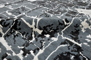 Exquisite Rugs Cecily 2201 Black/Gray Area Rug by The Met Detail Image