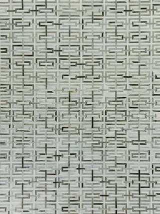 Exquisite Rugs Natural Hide 2202 Silver/Ivory Area Rug main image