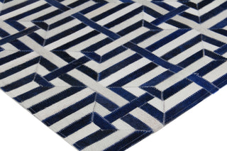 Exquisite Rugs Natural Hide 2203 Navy/Ivory Area Rug Corner Image