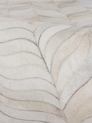 Exquisite Rugs Natural Hide 2208 Ivory Area Rug Pile Image