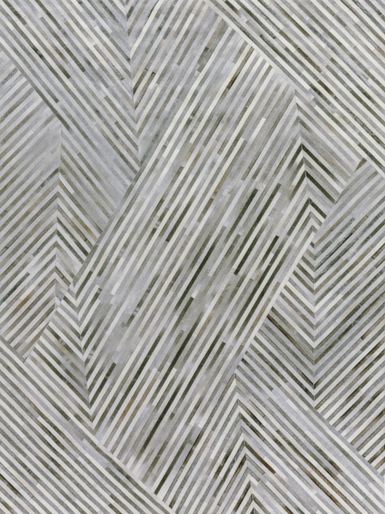 Exquisite Rugs Natural Hide 2211 Silver/Ivory Area Rug main image
