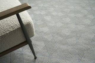 Exquisite Rugs Pavilion 2225 Ivory/Gray Area Rug by The Met Lifestyle Image Feature