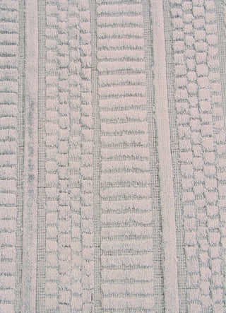 Exquisite Rugs Addison 2234 Aluminum Area Rug Closeup Image