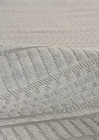 Exquisite Rugs Addison 2236 Ice Blue Area Rug Lifestyle Image Feature