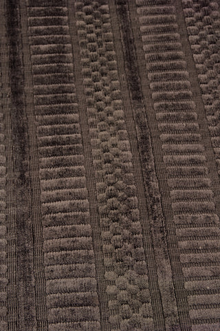 Exquisite Rugs Addison 2242 Brown Area Rug Detail Image