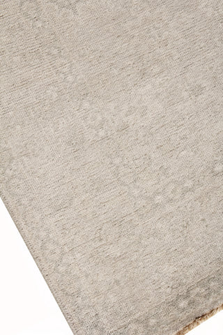 Exquisite Rugs Restoration 2252 Beige/Gold Area Rug Corner Image