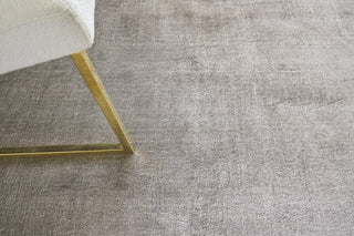 Exquisite Rugs Lush 2262 Beige Area Rug by The Met Closeup Image