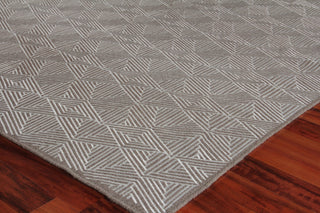 Exquisite Rugs Pavilion 2304 Gray Area Rug by The Met Corner Image