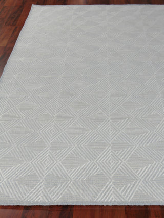Exquisite Rugs Pavilion 2305 Denim Area Rug by The Met Closeup Image