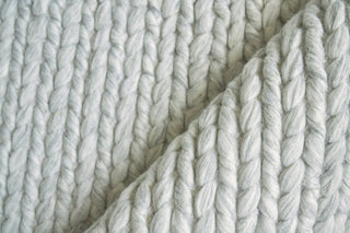 Exquisite Rugs Arlow 2308 Light Gray Area Rug by The Met Pile Image