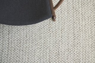 Exquisite Rugs Rialto 2322 Gray Area Rug by The Met Detail Image