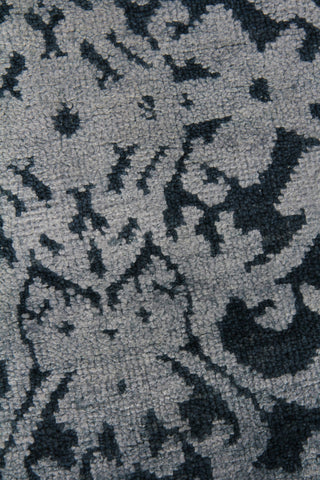 Exquisite Rugs Lexington 2380 Denim Blue/Light Blue Area Rug by The Met Closeup Image
