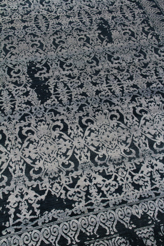 Exquisite Rugs Lexington 2380 Denim Blue/Light Blue Area Rug by The Met Detail Image