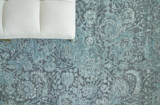 Exquisite Rugs Meena 2466 Blue/Light Blue Area Rug Detail Image