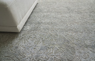 Exquisite Rugs Meena 2468 Silver/Gray Area Rug Detail Image