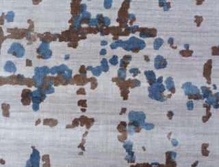 Exquisite Rugs Antolini 2510 Ivory/Blue Area Rug Closeup Image