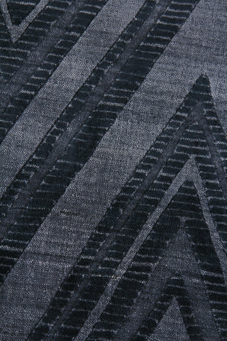 Exquisite Rugs Reflections 2523 Blue/Denim Area Rug Closeup Image