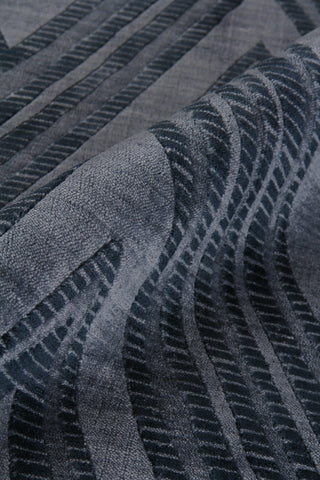 Exquisite Rugs Reflections 2523 Blue/Denim Area Rug Lifestyle Image Feature