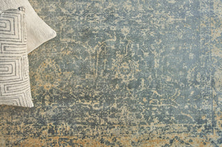 Exquisite Rugs Cassina 2547 Silver/Ivory Area Rug Detail Image
