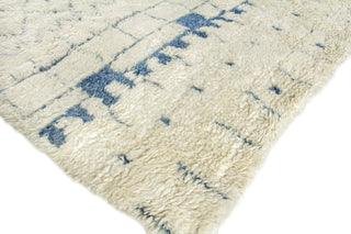 Exquisite Rugs Moroccan 2563 Ivory/Blue Area Rug Corner Image